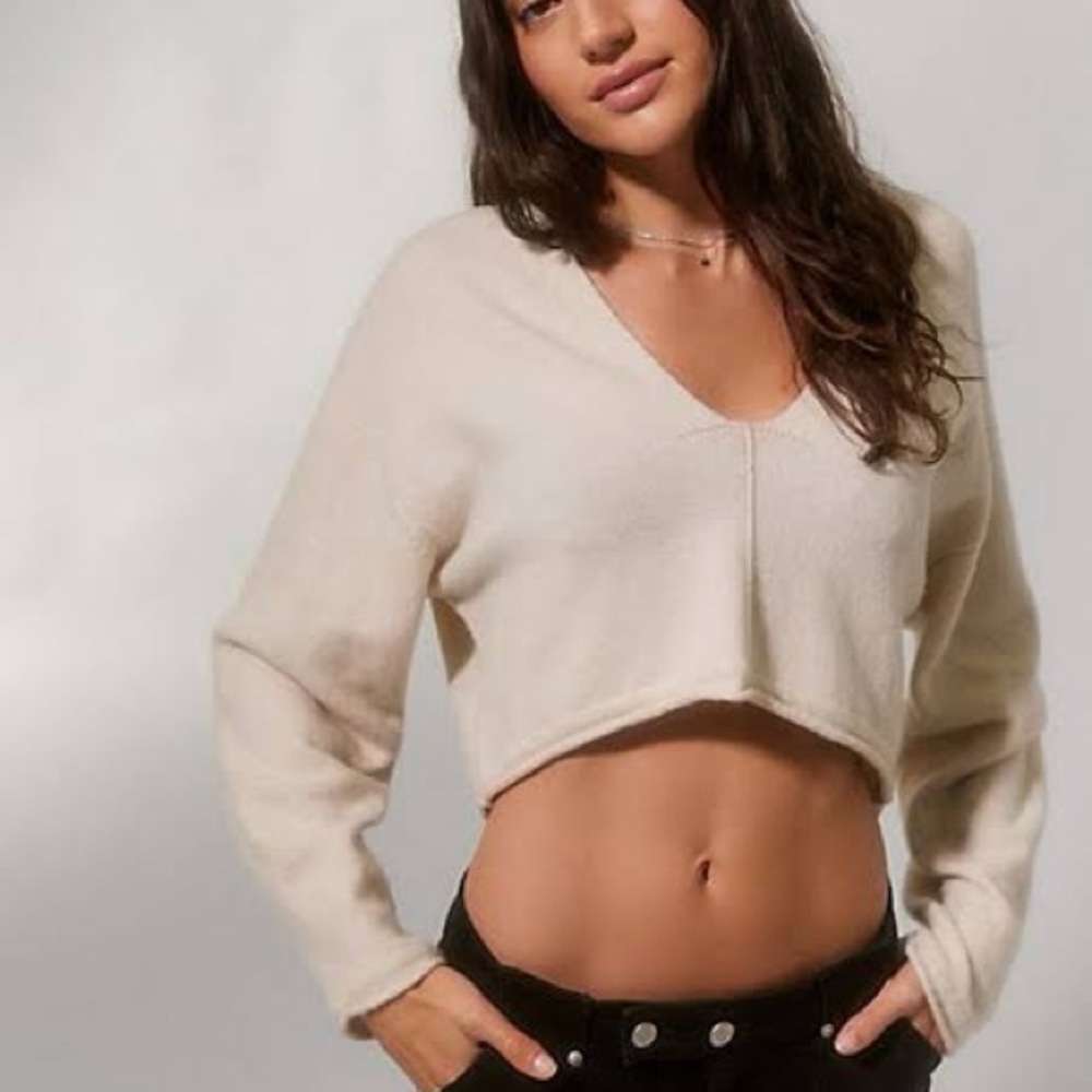 BDG Cream Cropped Knit Sweater